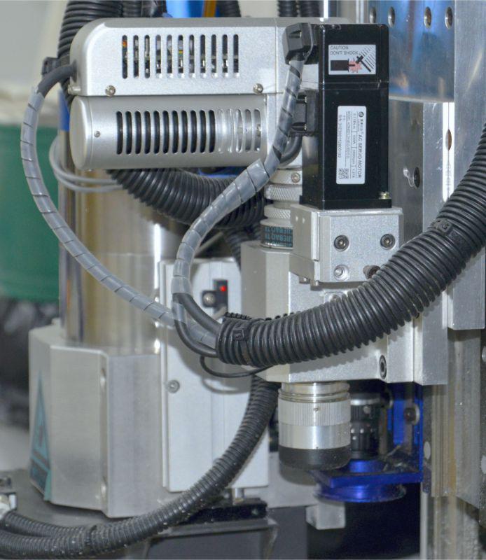 couteau tangentiel et camera CCD